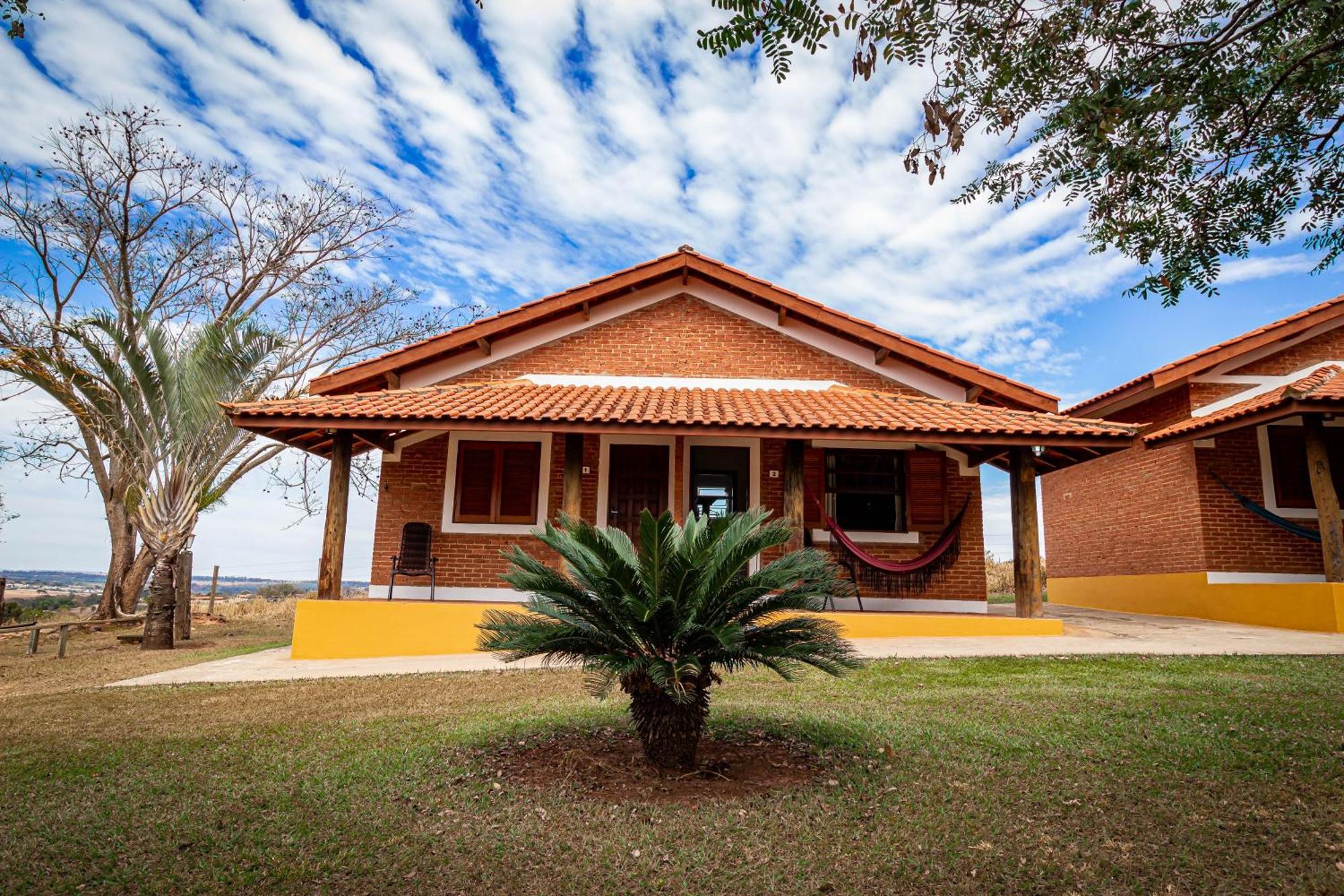 Rancho Da Cachaca Pousada Holambra Exterior photo